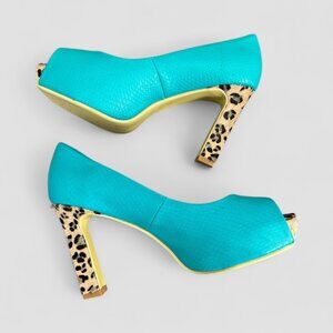 Turquoise Cow Print Heels Size 6